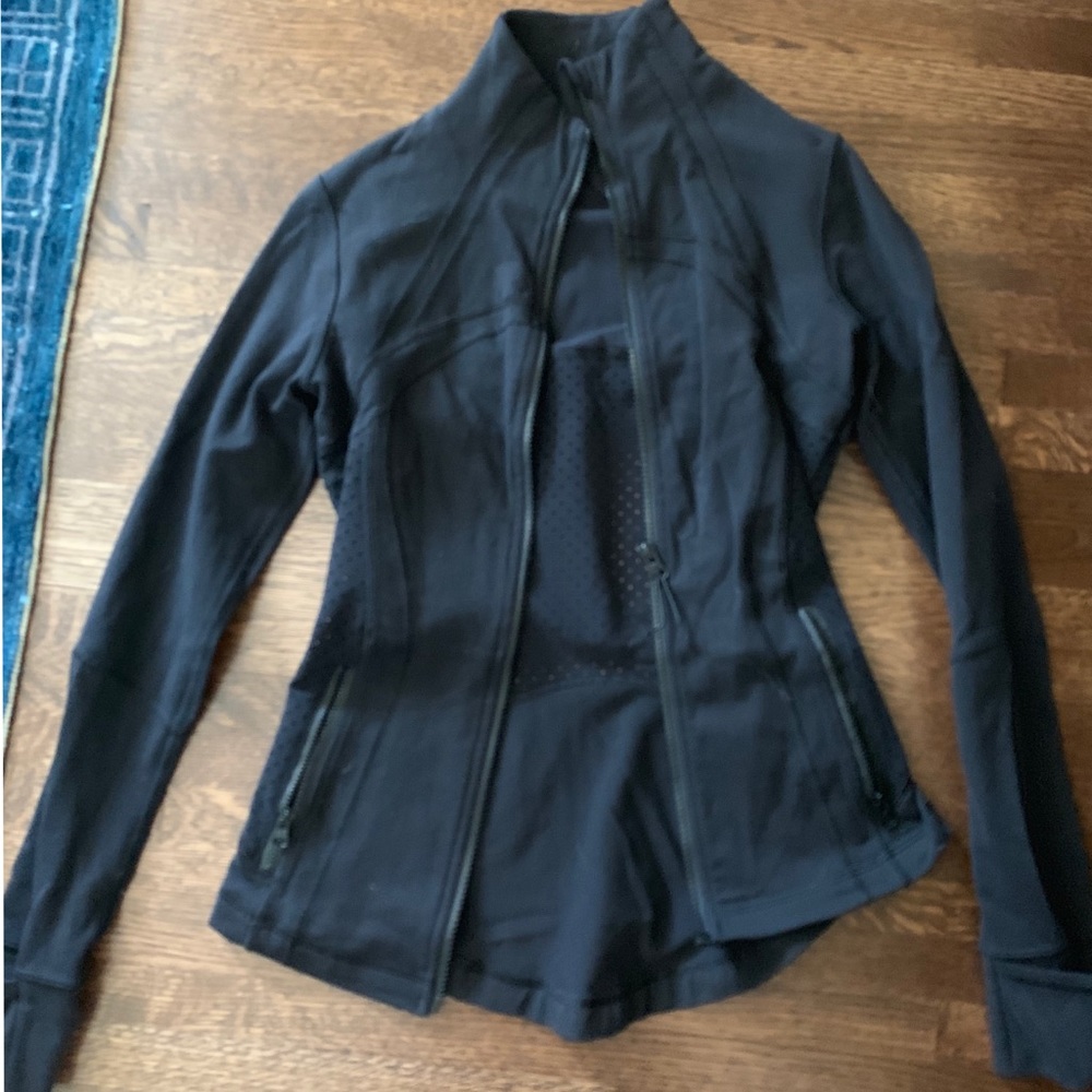 Black Lululemon warm up jacket